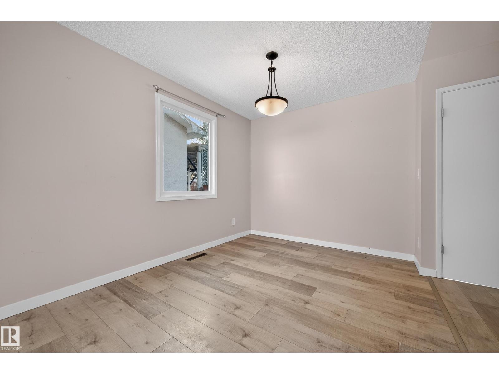 8328 164 St Nw, Edmonton, Alberta  T5R 2P8 - Photo 8 - E4471759