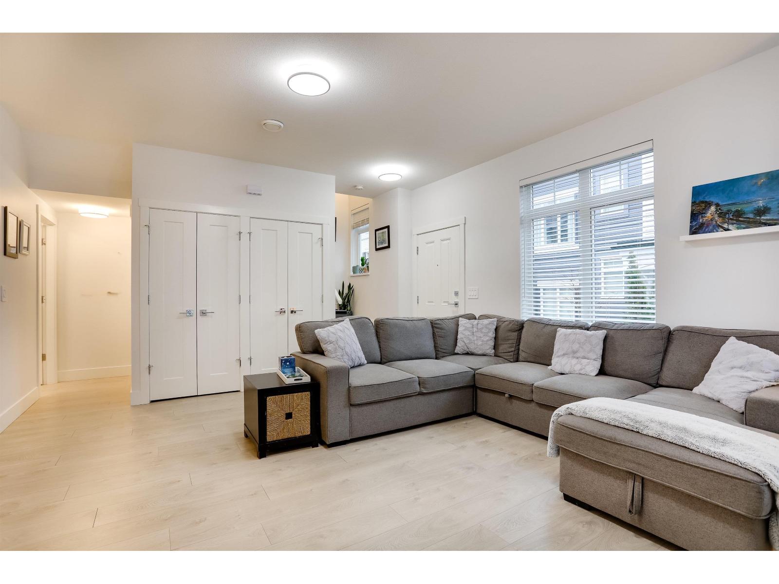 118 2070 Oak Meadows Drive, Surrey, British Columbia  V3Z 1J1 - Photo 6 - R3084550