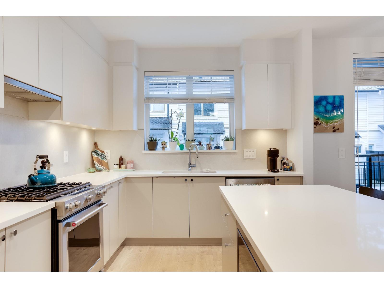 118 2070 Oak Meadows Drive, Surrey, British Columbia  V3Z 1J1 - Photo 10 - R3084550