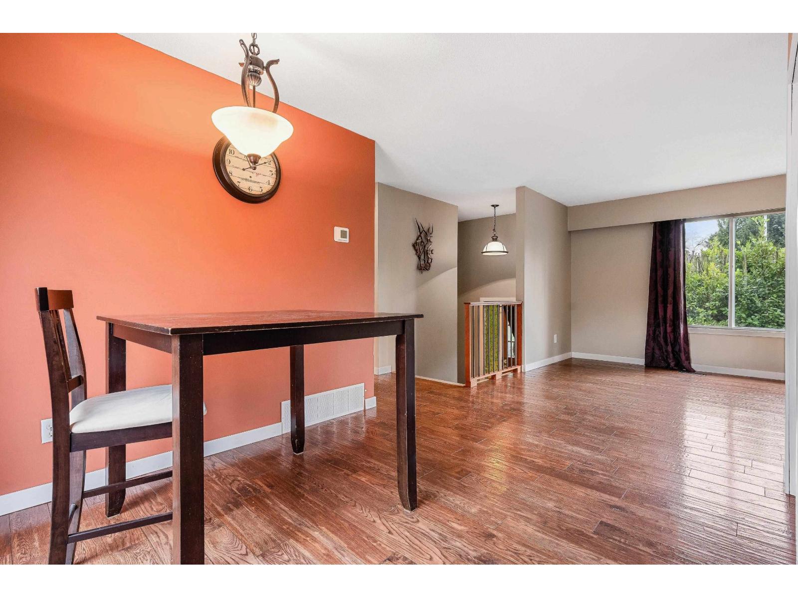 31949 Silverdale Avenue, Mission, British Columbia  V2V 2L2 - Photo 11 - R3086437