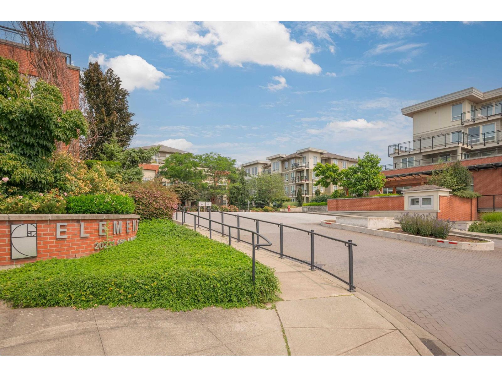 A401 20211 66 Avenue, Langley, British Columbia  V2Y 0L4 - Photo 3 - R3086699