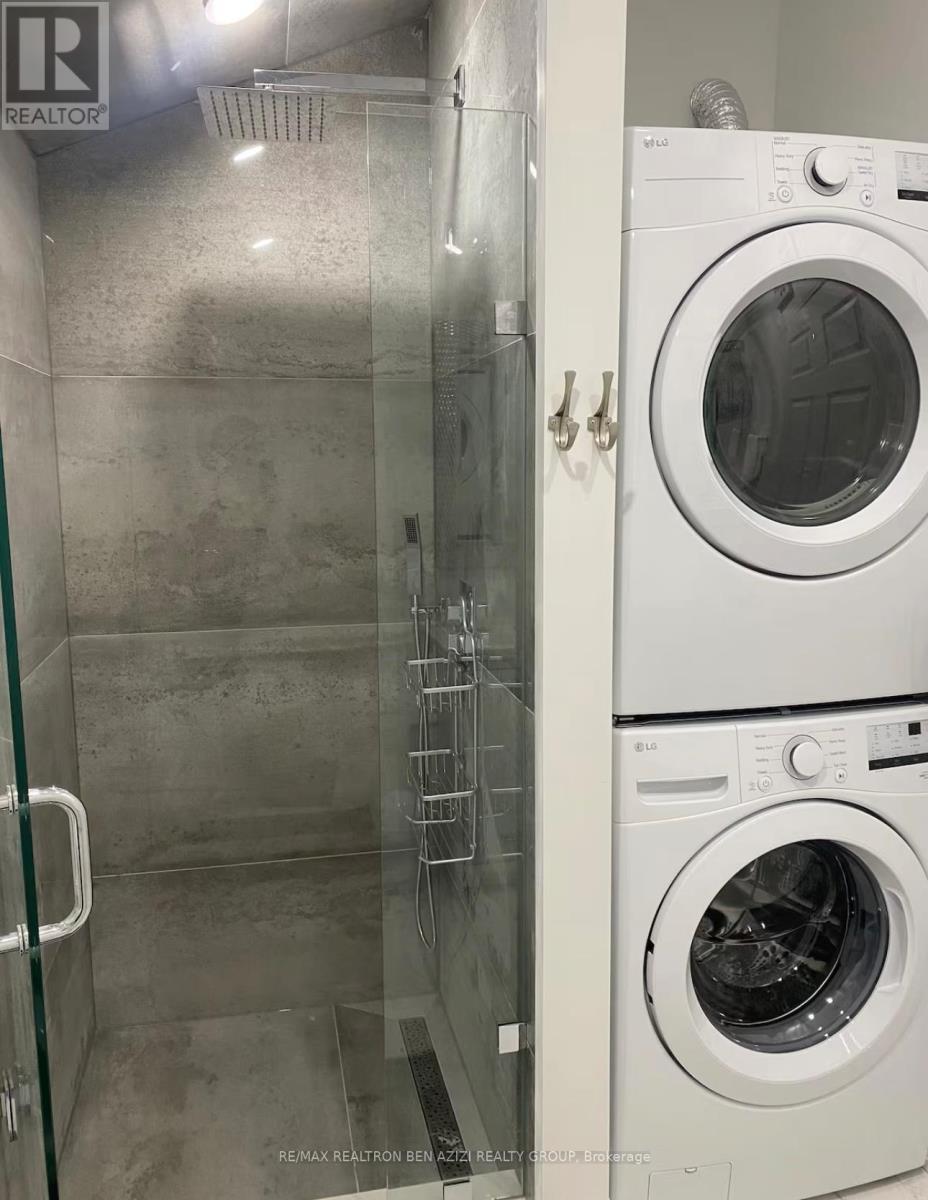 Studio - 14 Wyvern Road, Toronto, Ontario  M2K 2K4 - Photo 4 - C12759424