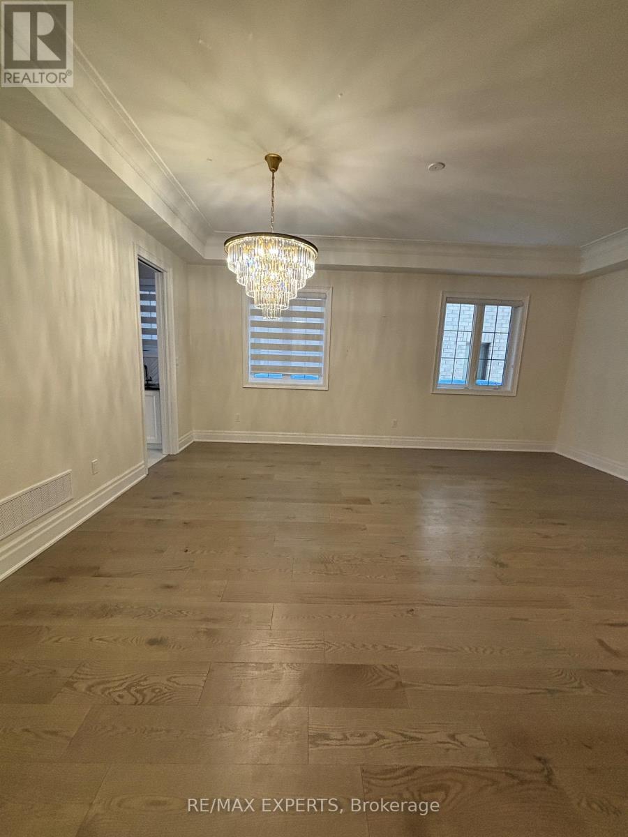 13 Ballantyne Boulevard, Vaughan (Vellore Village), Ontario  L4L 1A6 - Photo 9 - N12740176