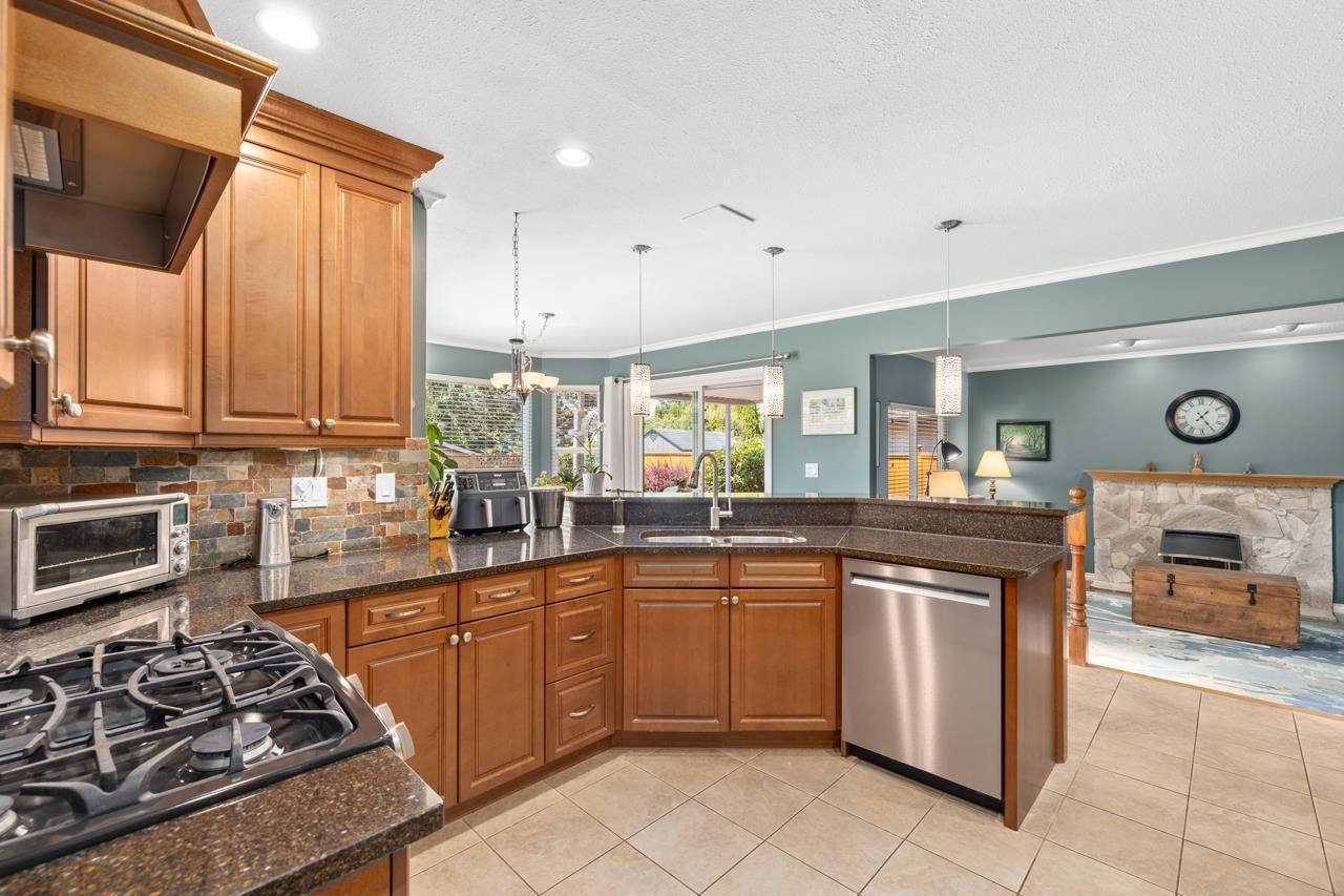 4863 209 Street, Langley, British Columbia  V3A 8V4 - Photo 10 - R3086775