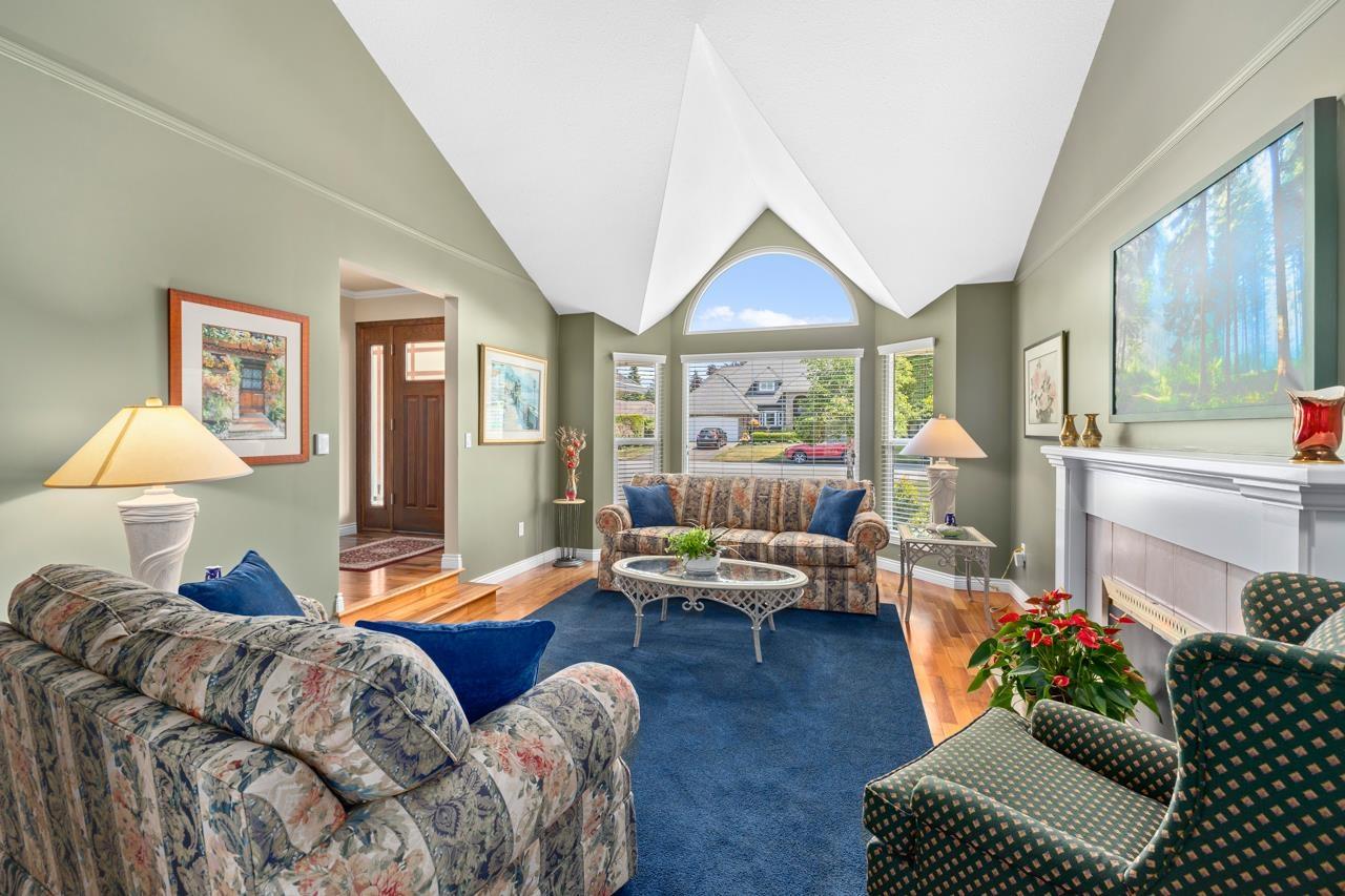 4863 209 Street, Langley, British Columbia  V3A 8V4 - Photo 3 - R3086775