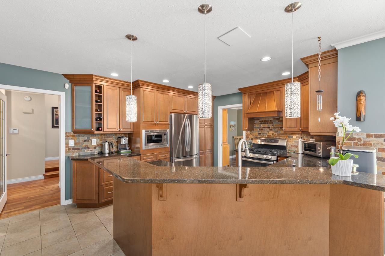 4863 209 Street, Langley, British Columbia  V3A 8V4 - Photo 8 - R3086775