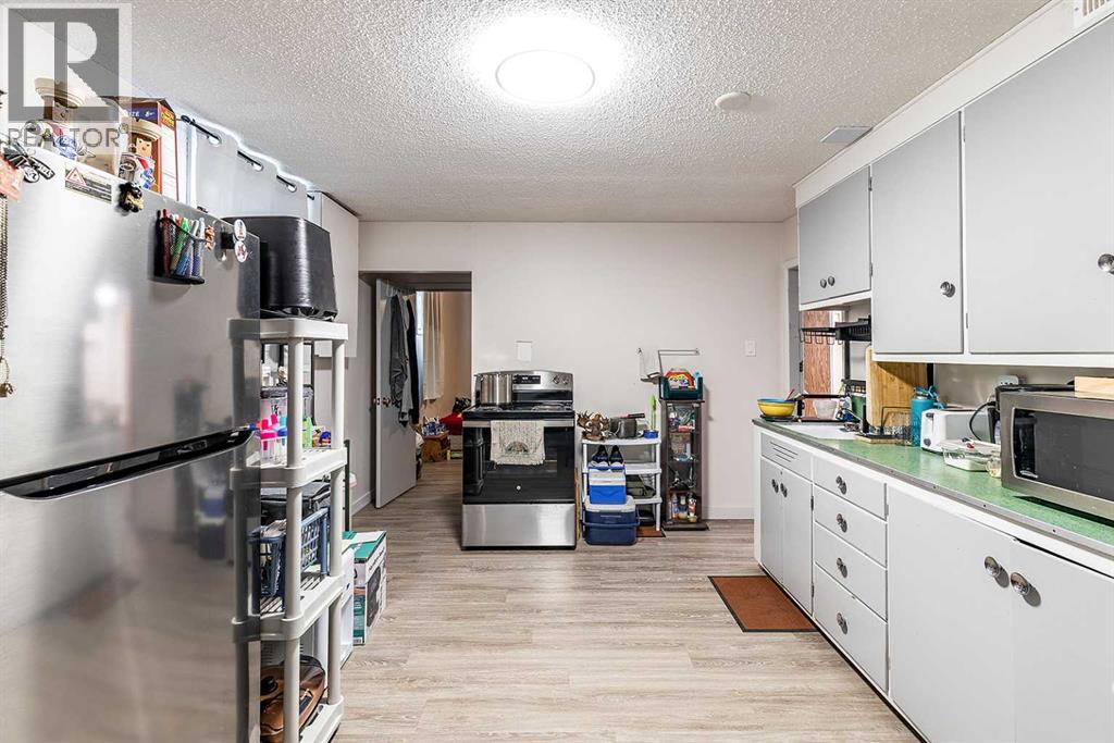 241 11 Street Sw, Medicine Hat, Alberta  T1A 4S5 - Photo 33 - A2264173