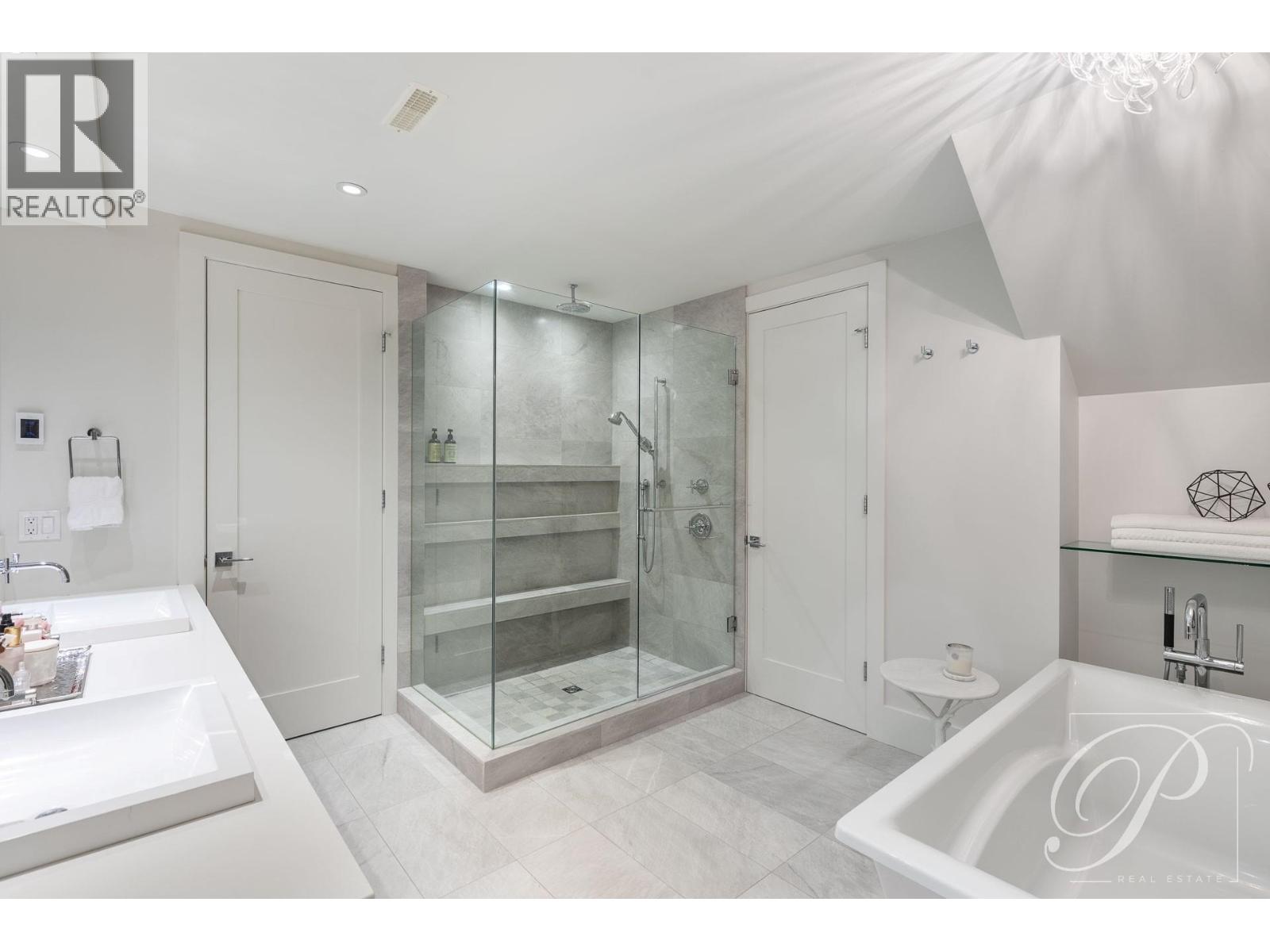 2336 Folkestone Way, West Vancouver, British Columbia  V7S 3C8 - Photo 27 - R3069812