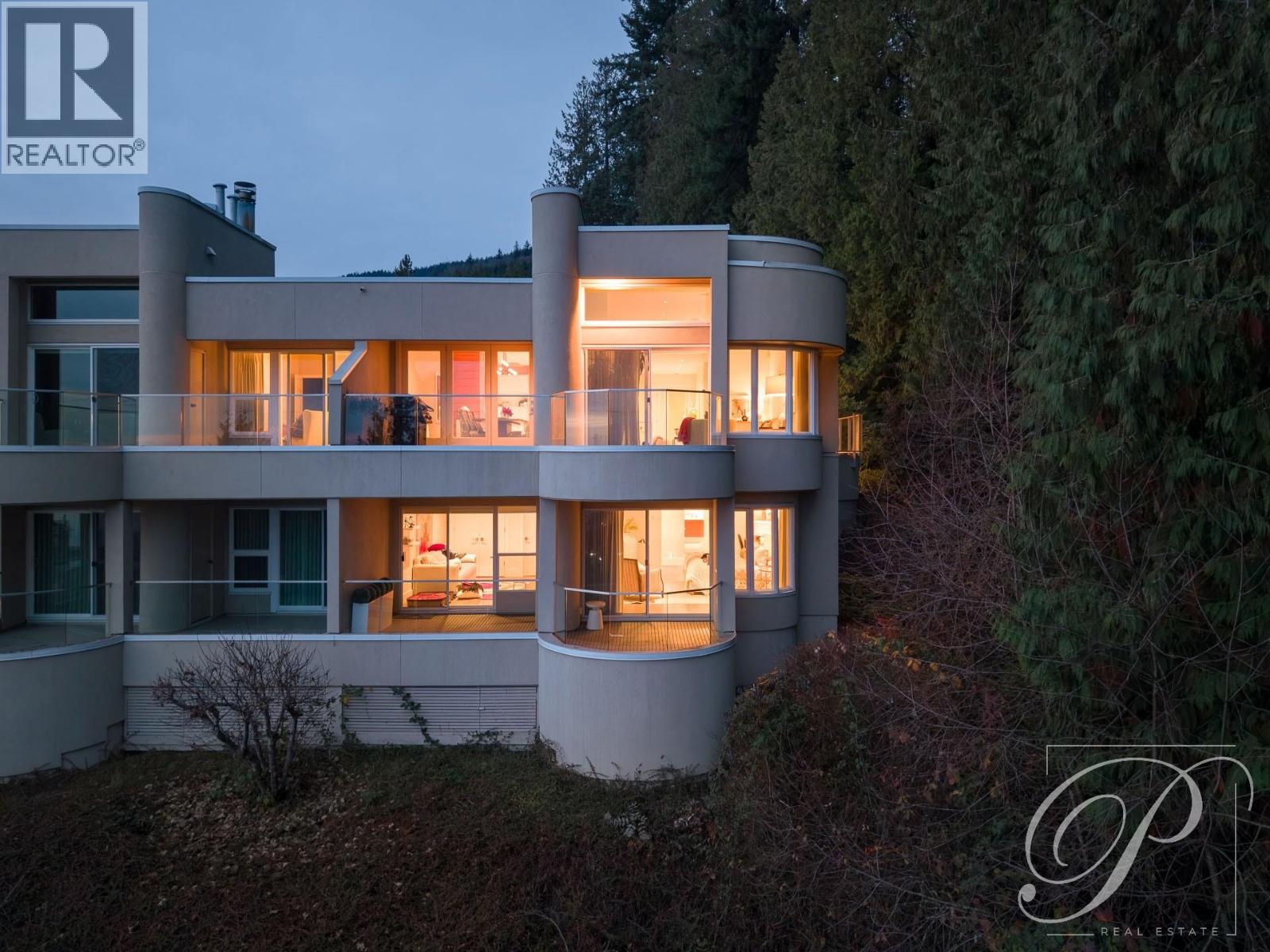 2336 Folkestone Way, West Vancouver, British Columbia  V7S 3C8 - Photo 2 - R3069812