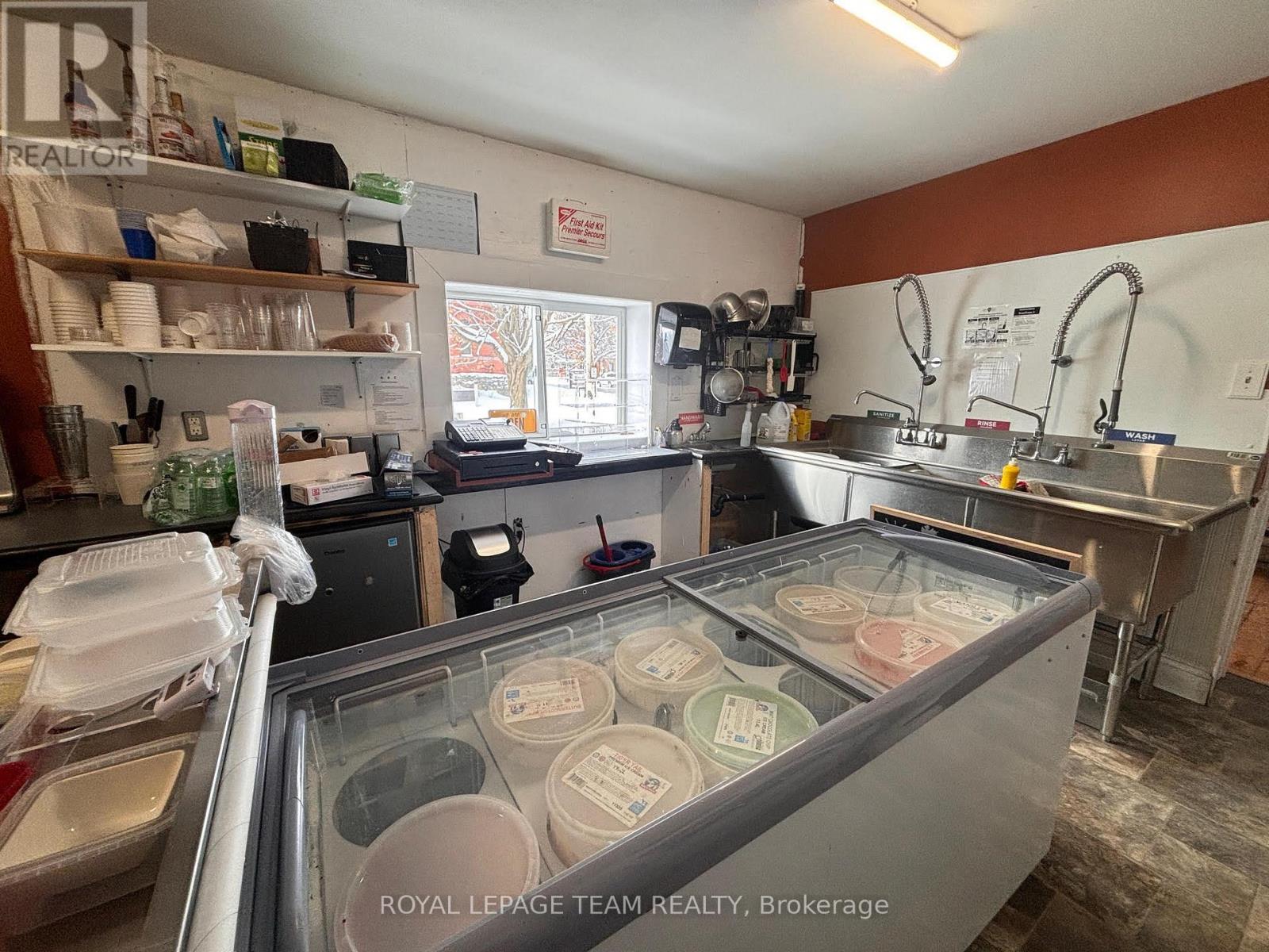 515 Main Street, North Dundas, Ontario  K0C 2K0 - Photo 24 - X12759668