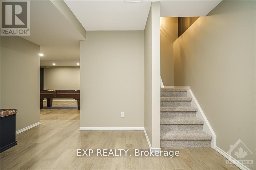 112 Grovemont Drive, Ottawa, Ontario  K2G 6Z4 - Photo 13 - X12759674