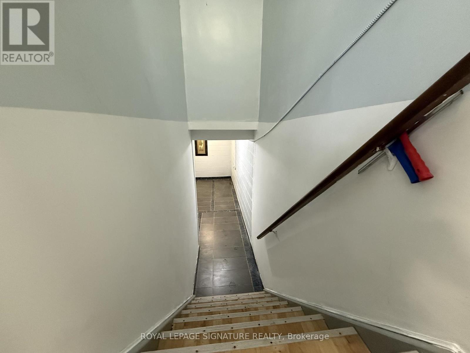 1195 Lakeshore Road E, Mississauga, Ontario  L5E 1G1 - Photo 15 - W12745010