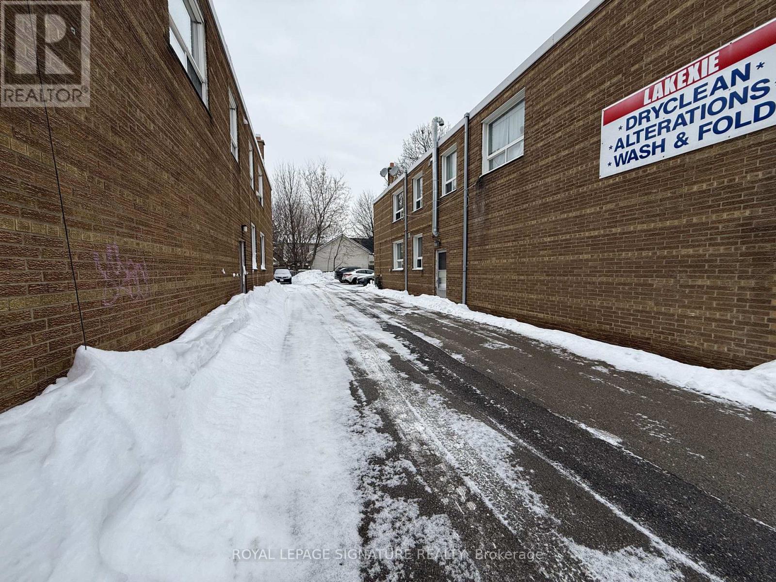 1195 Lakeshore Road E, Mississauga, Ontario  L5E 1G1 - Photo 34 - W12745010