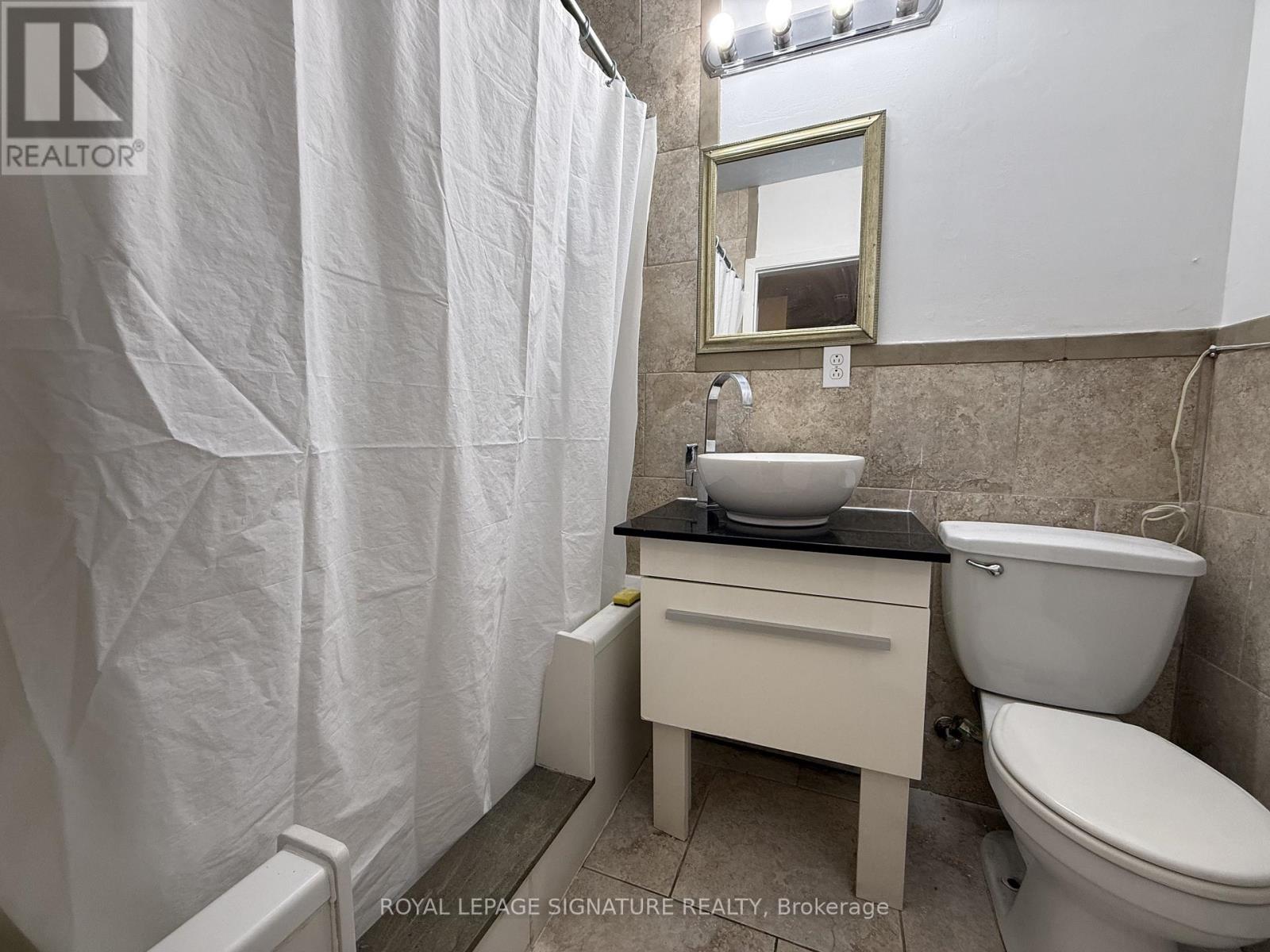 1195 Lakeshore Road E, Mississauga, Ontario  L5E 1G1 - Photo 28 - W12745010