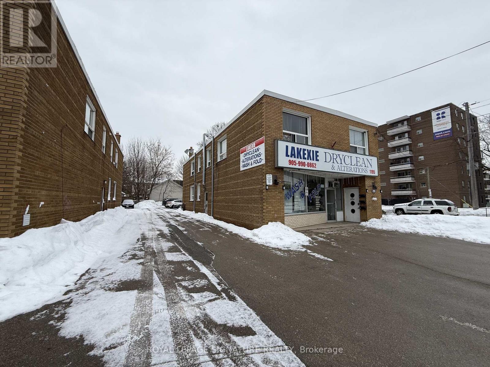 1195 Lakeshore Road E, Mississauga, Ontario  L5E 1G1 - Photo 36 - W12745010