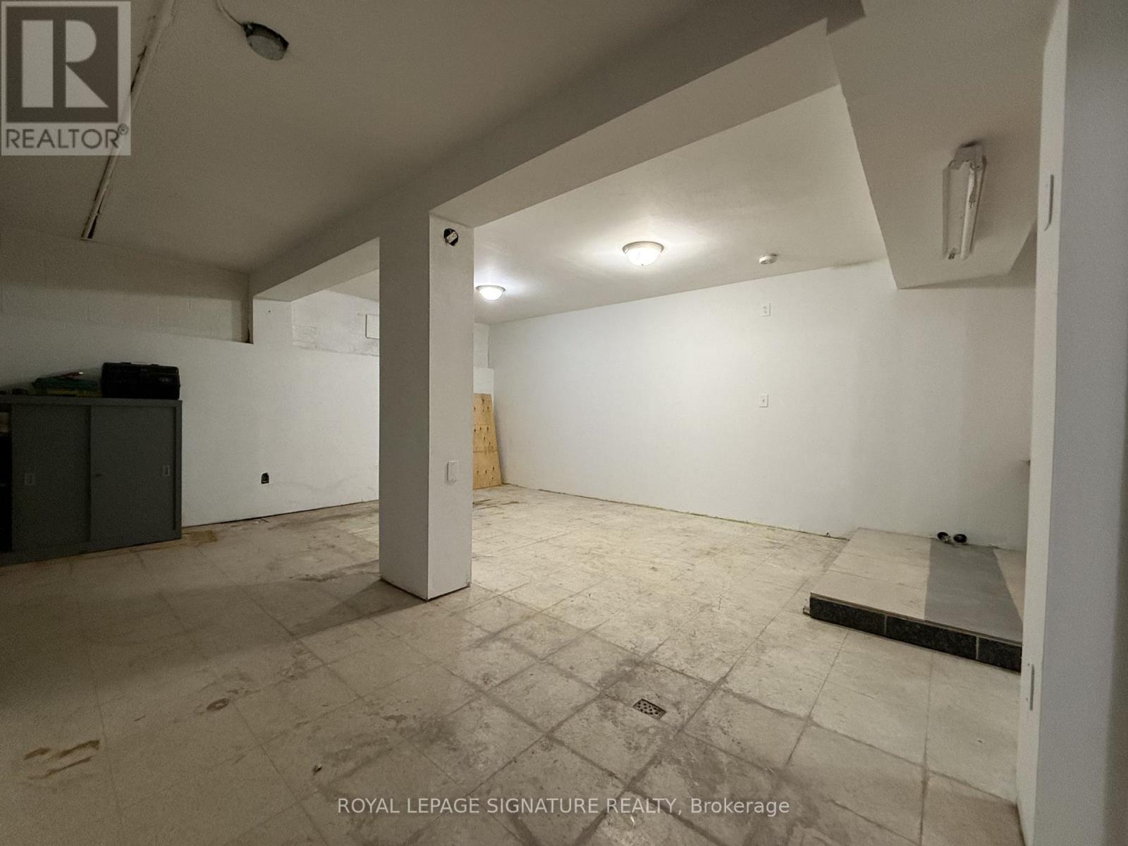 1195 Lakeshore Road E, Mississauga, Ontario  L5E 1G1 - Photo 18 - W12745010