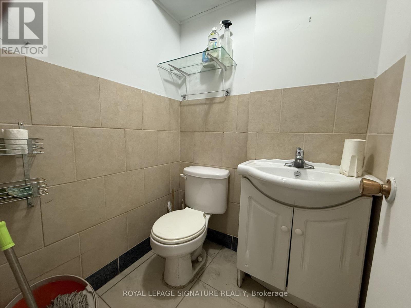 1195 Lakeshore Road E, Mississauga, Ontario  L5E 1G1 - Photo 21 - W12745010