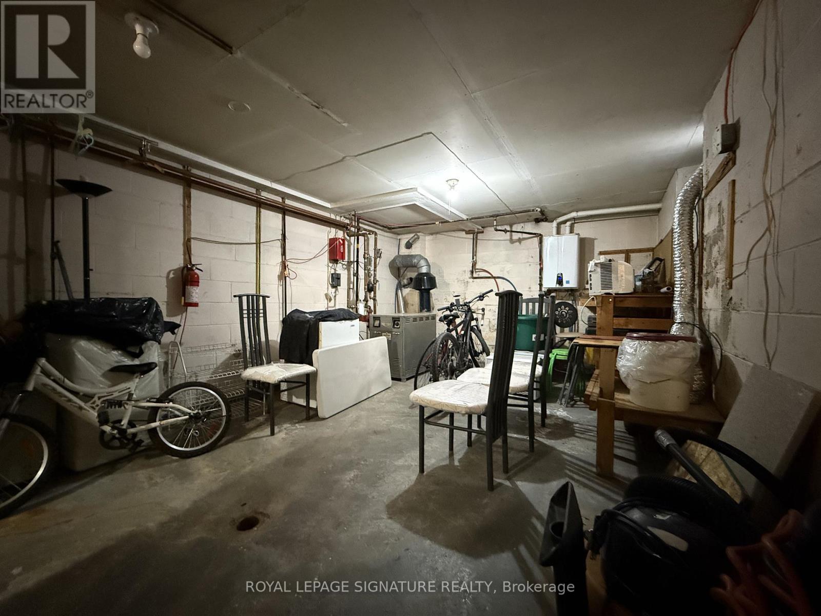 1195 Lakeshore Road E, Mississauga, Ontario  L5E 1G1 - Photo 29 - W12745010