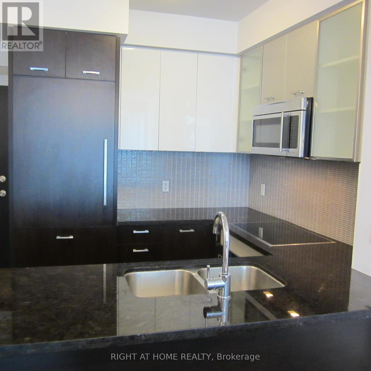 2811 - 5162 YONGE STREET, Toronto, Ontario