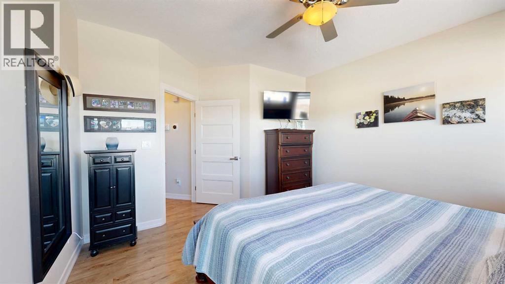 4020 Monarch Way, Stettler, Alberta  T4K 1M4 - Photo 13 - A2283492