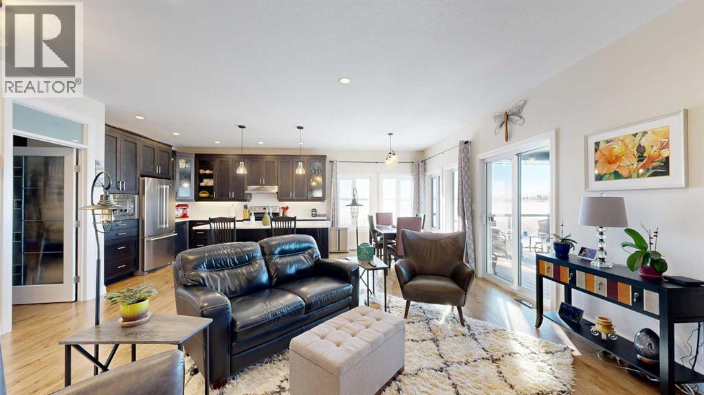 4020 Monarch Way, Stettler, Alberta  T4K 1M4 - Photo 9 - A2283492