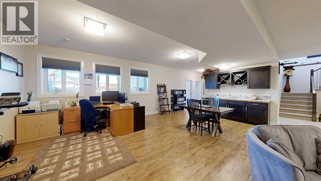 4020 Monarch Way, Stettler, Alberta  T4K 1M4 - Photo 30 - A2283492