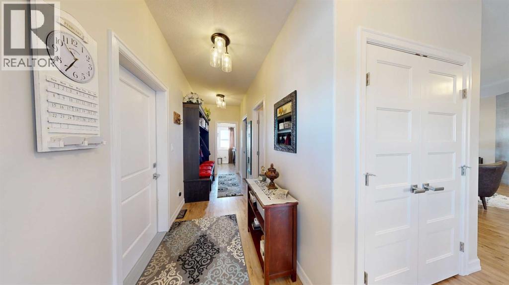 4020 Monarch Way, Stettler, Alberta  T4K 1M4 - Photo 22 - A2283492