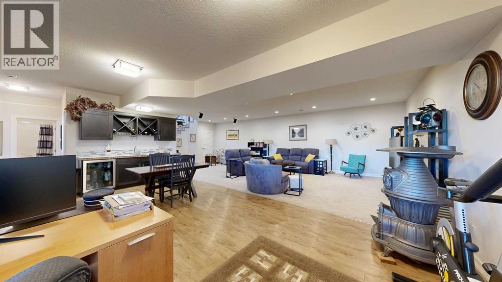 4020 Monarch Way, Stettler, Alberta  T4K 1M4 - Photo 31 - A2283492