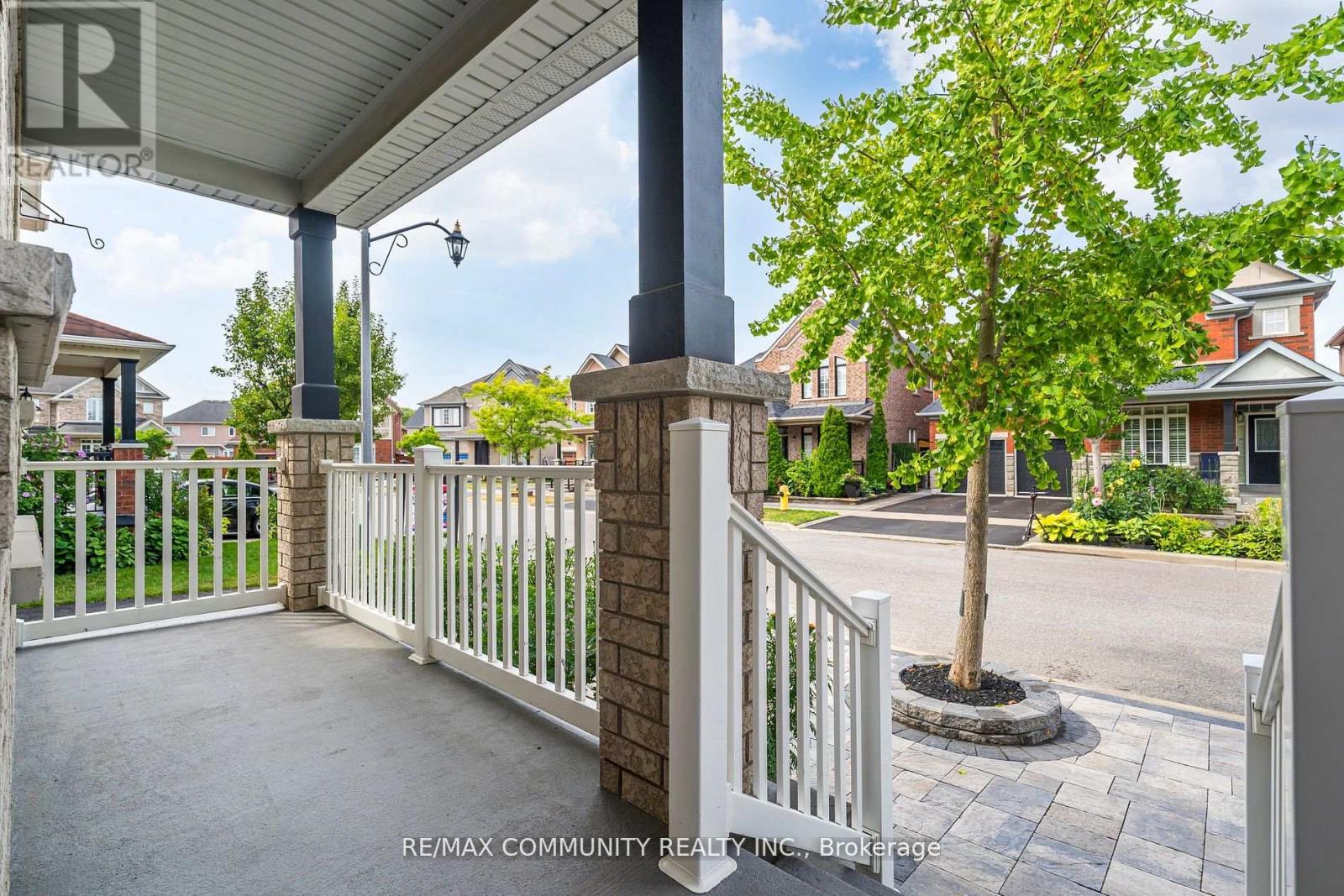 7 Cragg Crescent, Ajax, Ontario  L1T 0E4 - Photo 6 - E12759658