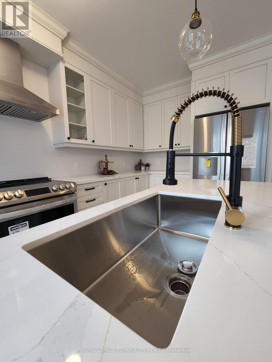 1832 Stallion Chase, Pickering, Ontario  L1V 0E7 - Photo 13 - E12759712