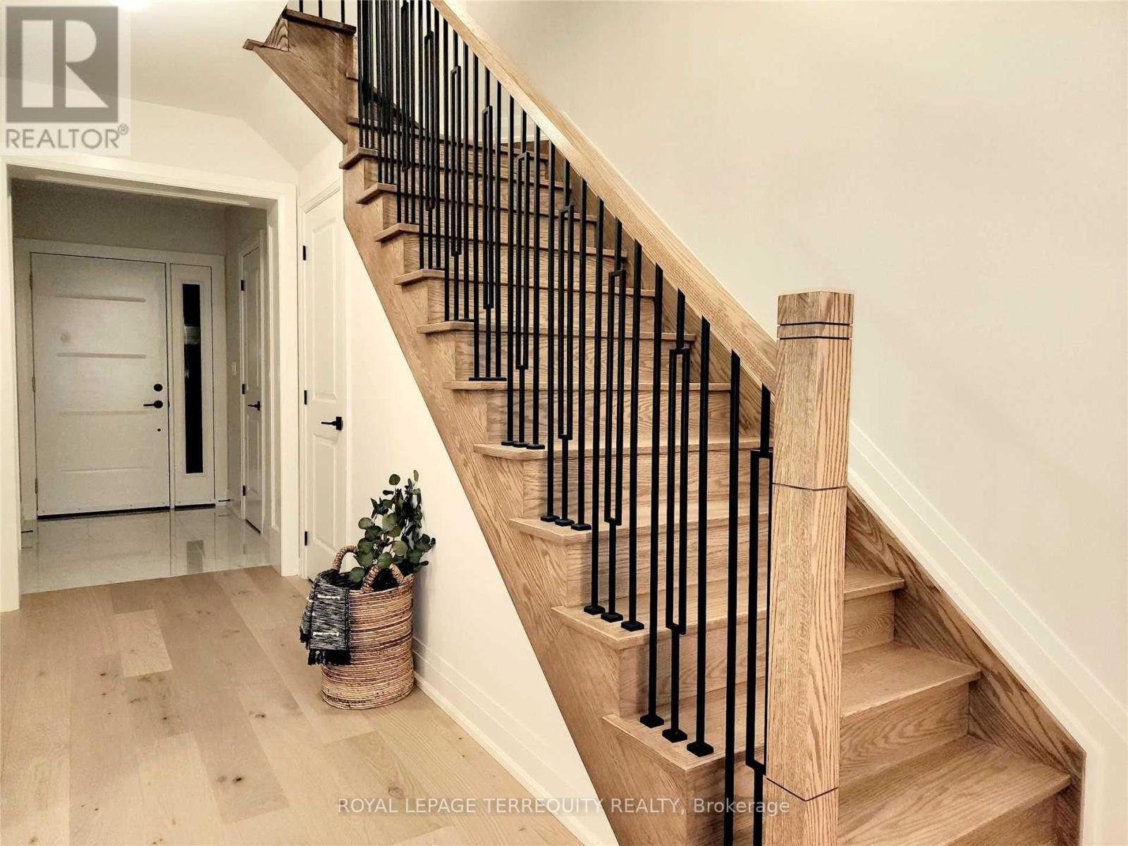 1832 Stallion Chase, Pickering, Ontario  L1V 0E7 - Photo 8 - E12759712