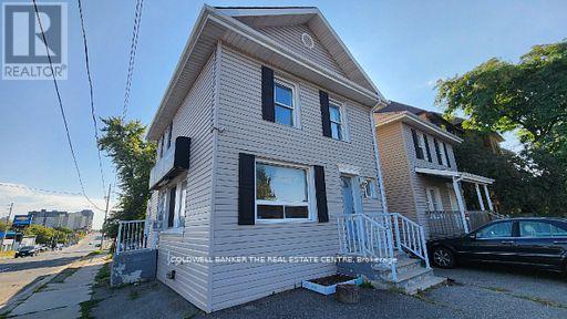 27 & 29 Gladstone Avenue, Oshawa, Ontario  L1J 4E3 - Photo 2 - E12759726