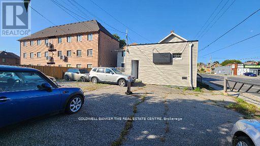 27 & 29 Gladstone Avenue, Oshawa, Ontario  L1J 4E3 - Photo 3 - E12759726