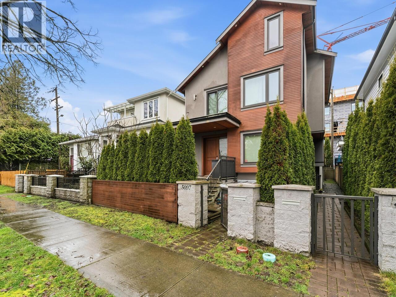 5095 Moss Street, Vancouver, British Columbia  V5R 3T6 - Photo 1 - R3086698