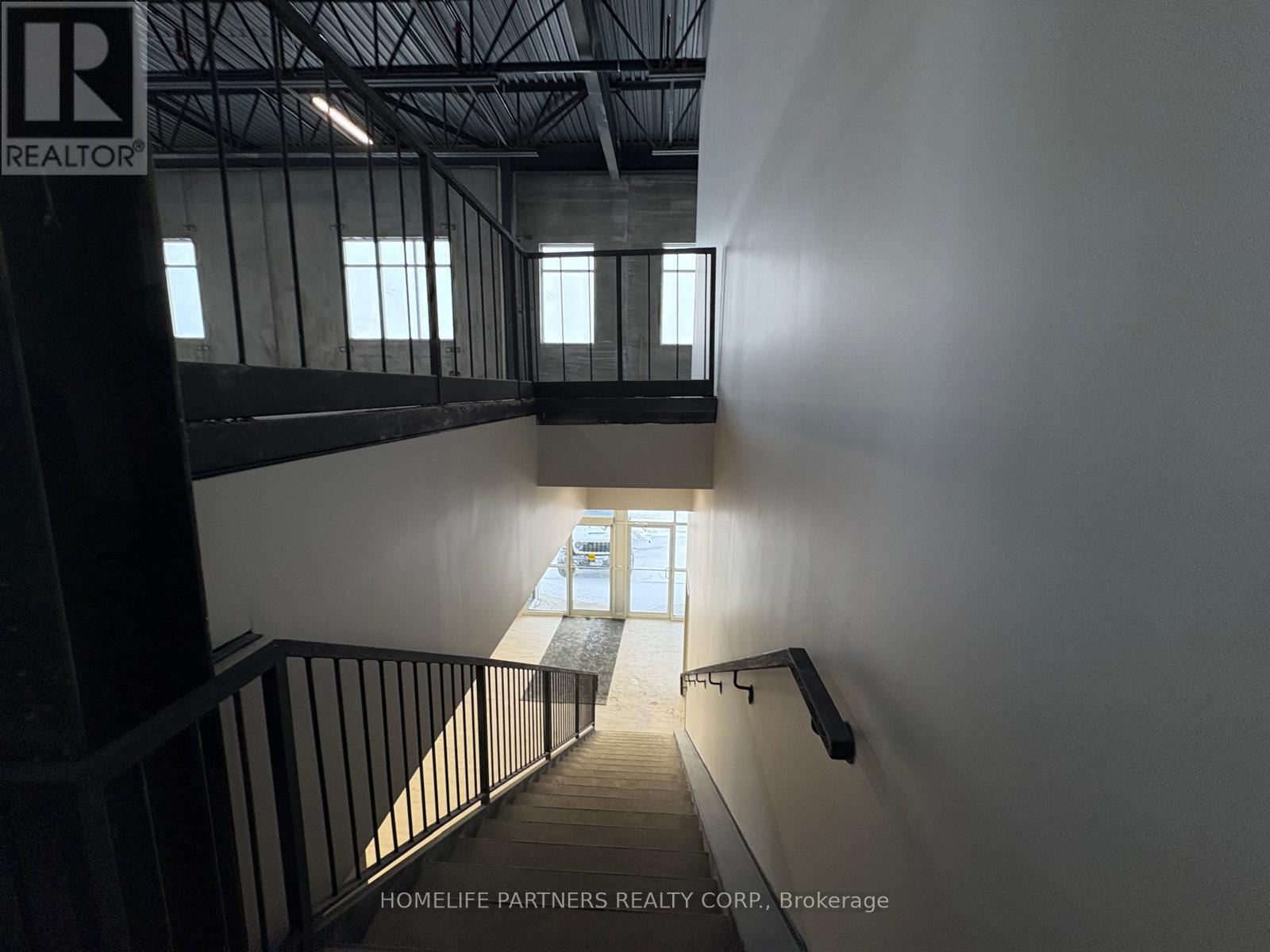 1 - 420 Addison Hall Circle, Aurora, Ontario  L4G 3H9 - Photo 21 - N12759656