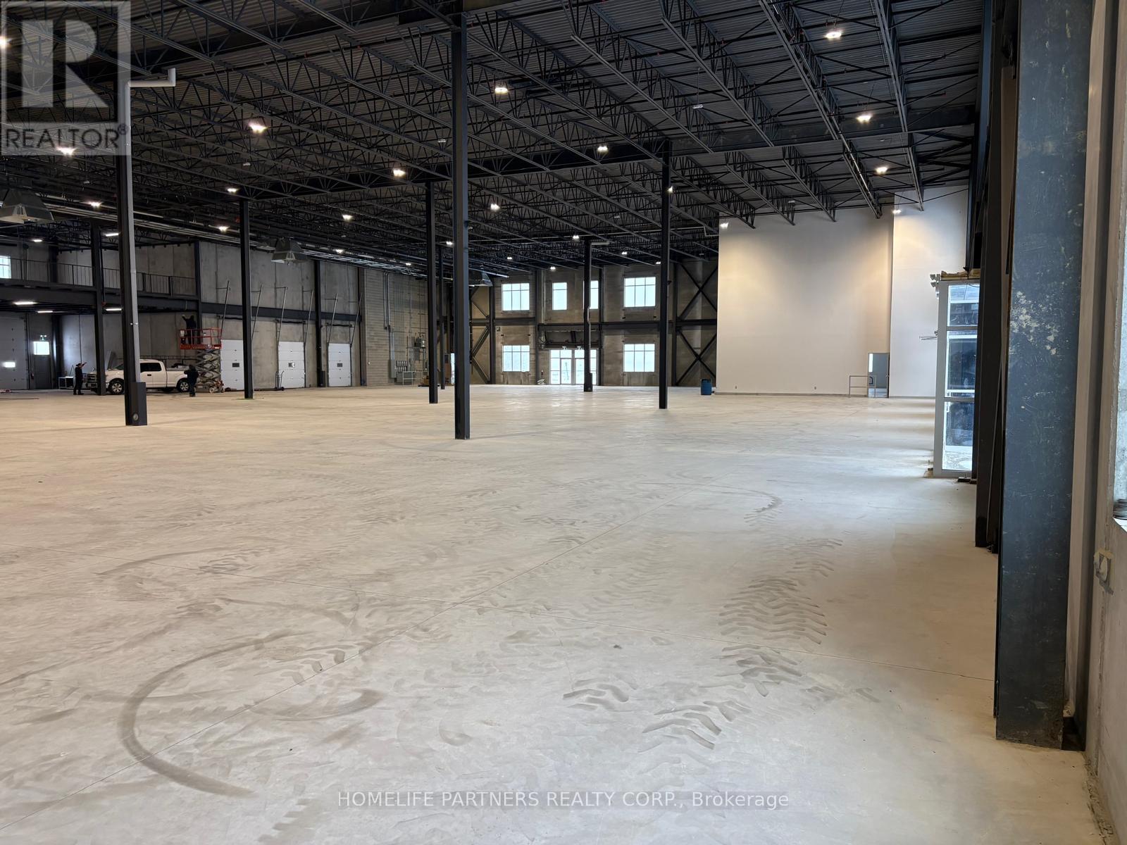 1 - 420 Addison Hall Circle, Aurora, Ontario  L4G 3H9 - Photo 8 - N12759656