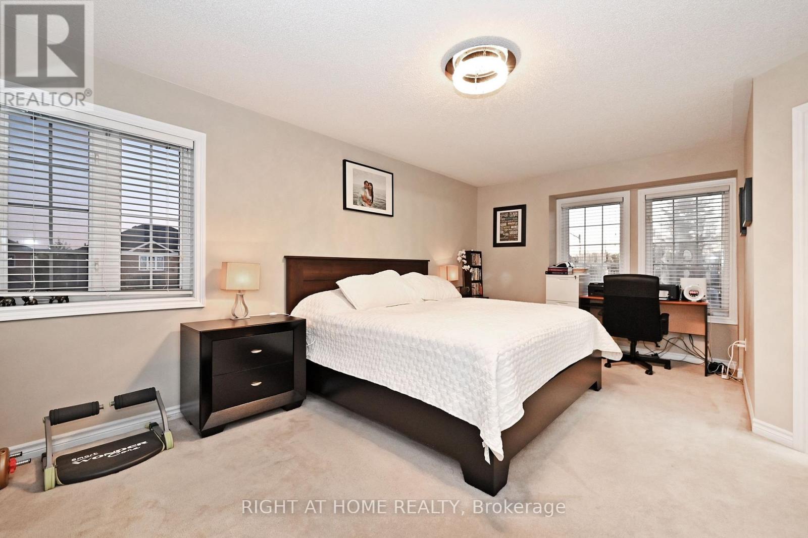 73 Bloomgate Crescent, Richmond Hill, Ontario  L4E 3Z1 - Photo 29 - N12759684