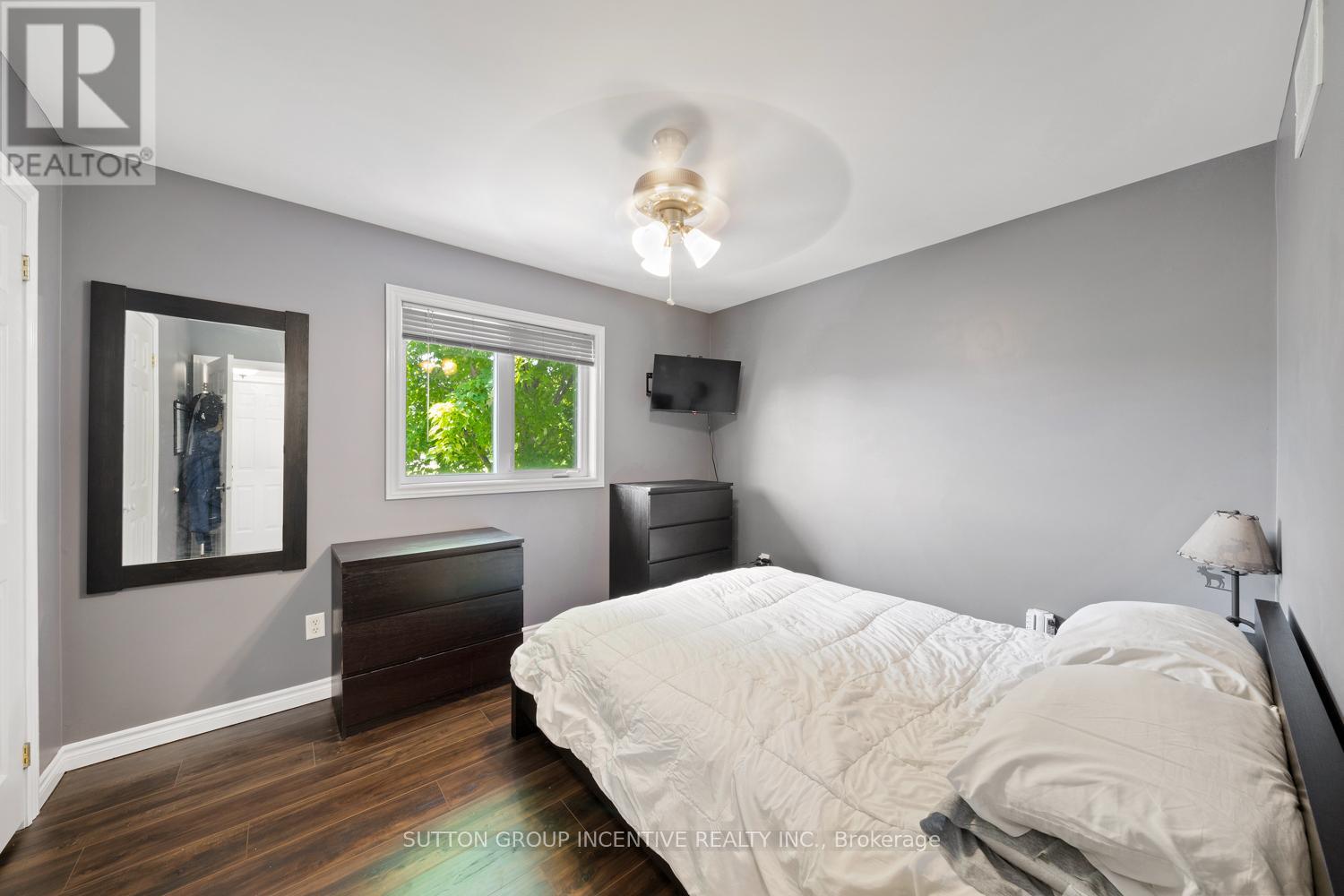 1277 Sunnidale Road, Springwater, Ontario  L4M 4S4 - Photo 21 - S12759654