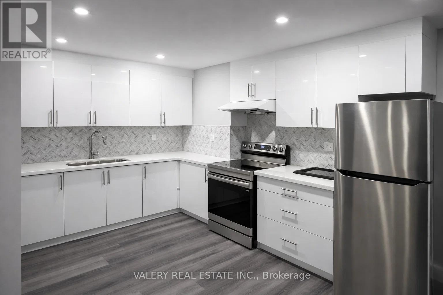 5 Bavenden Crescent, Brampton, Ontario  L6X 5S2 - Photo 3 - W12759664