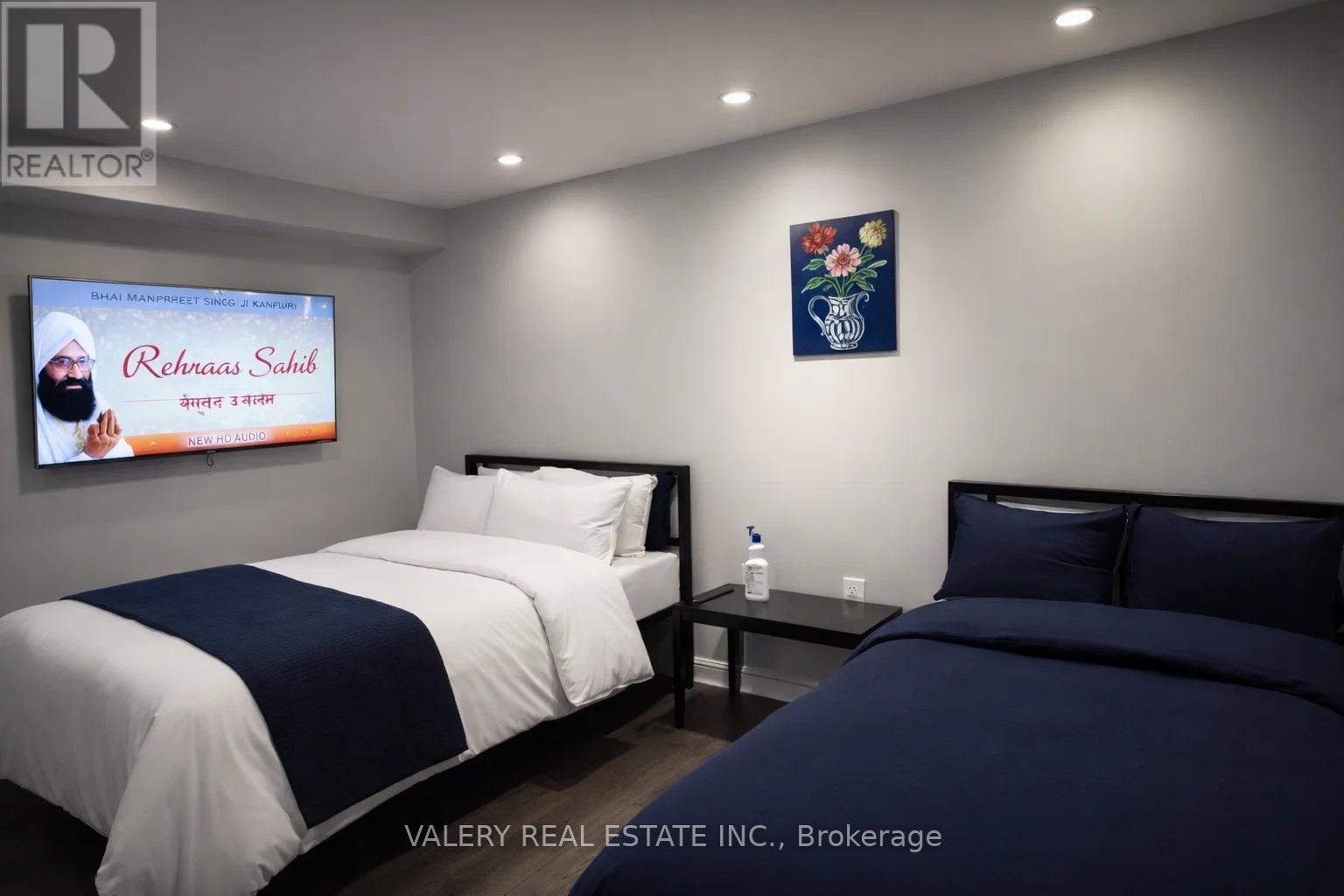 5 Bavenden Crescent, Brampton, Ontario  L6X 5S2 - Photo 4 - W12759664