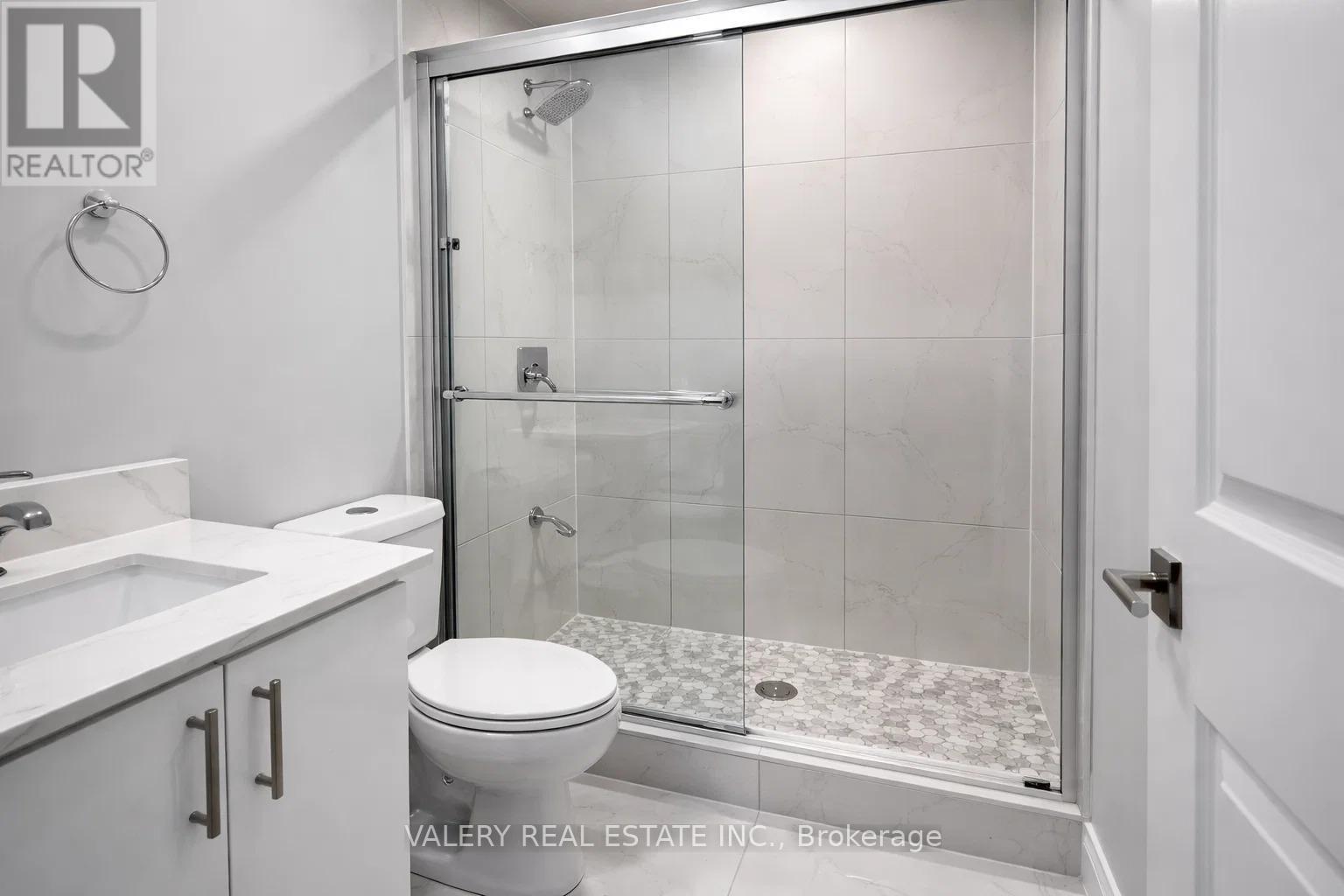 5 Bavenden Crescent, Brampton, Ontario  L6X 5S2 - Photo 6 - W12759664