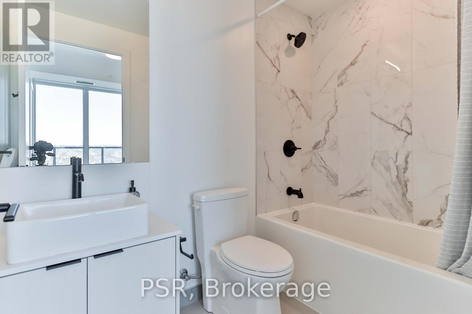 1905 - 1285 Dupont Street N, Toronto, Ontario  M6H 0E3 - Photo 21 - W12759708