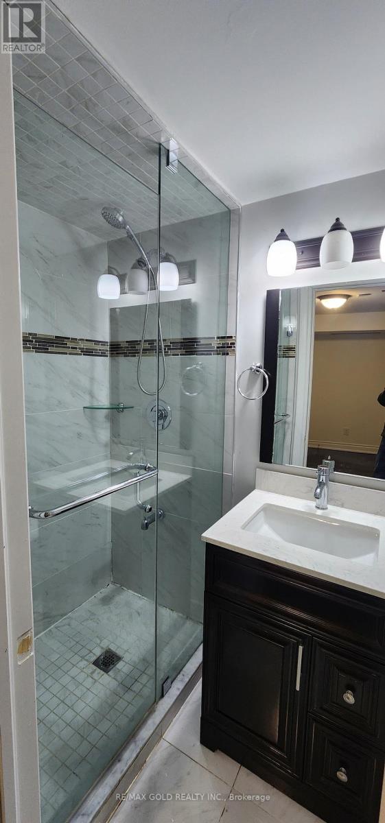 7220 Para Place, Mississauga, Ontario  L5W 1K4 - Photo 10 - W12759722