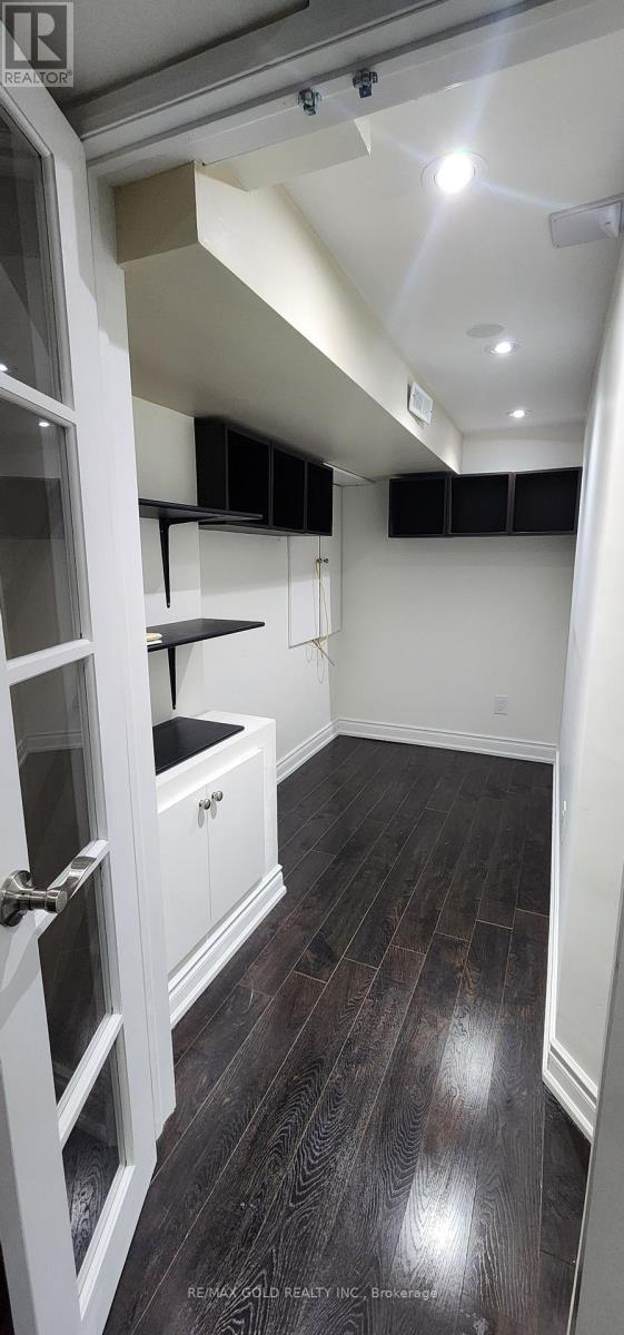 7220 Para Place, Mississauga, Ontario  L5W 1K4 - Photo 9 - W12759722