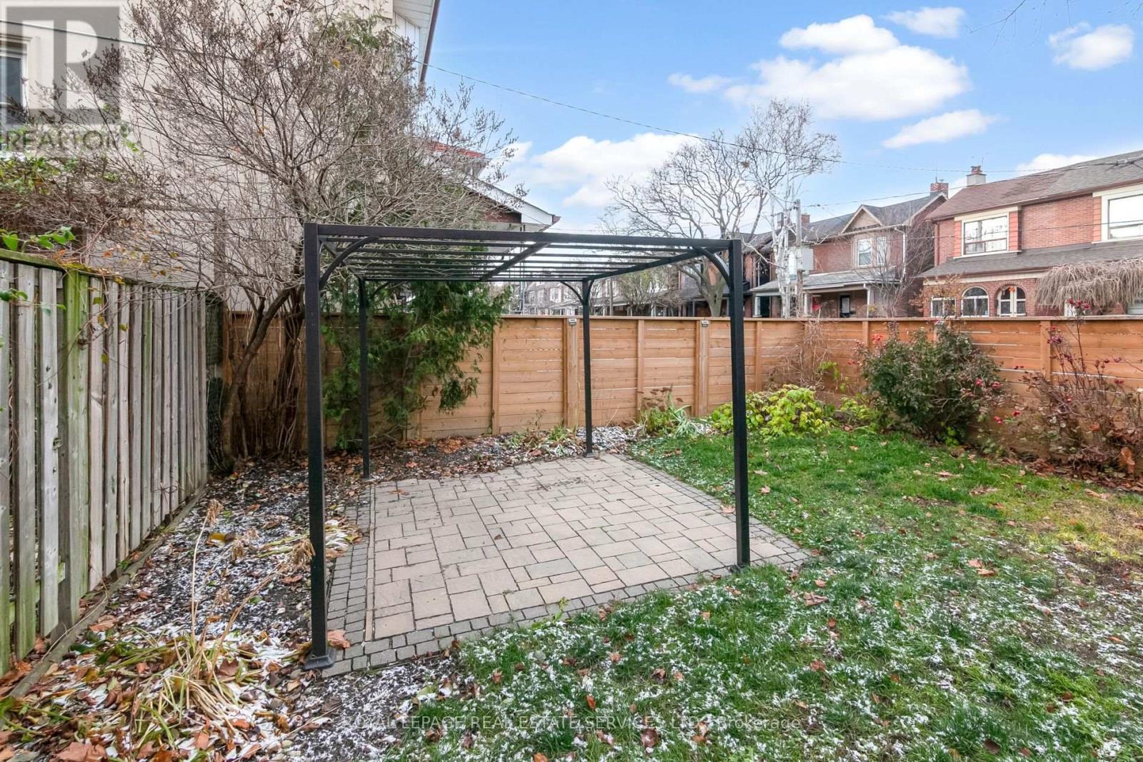 954 Shaw Street, Toronto, Ontario  M6G 3M6 - Photo 36 - W12759730