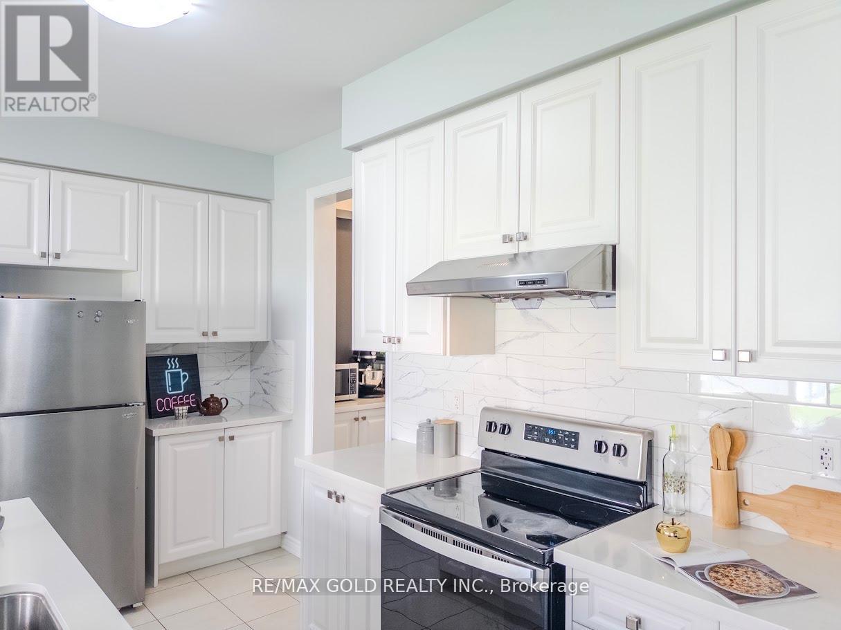 119 Petch Avenue, Caledon, Ontario  L7C 1Z9 - Photo 7 - W12759732