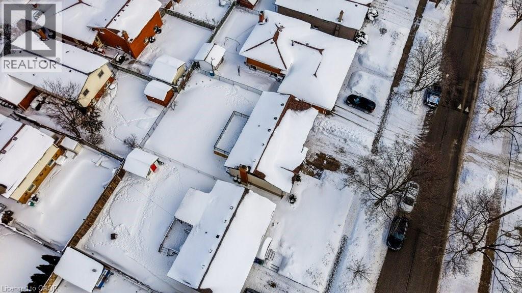 402 Heritage Drive, Kitchener, Ontario  N2B 3M9 - Photo 38 - 40802185