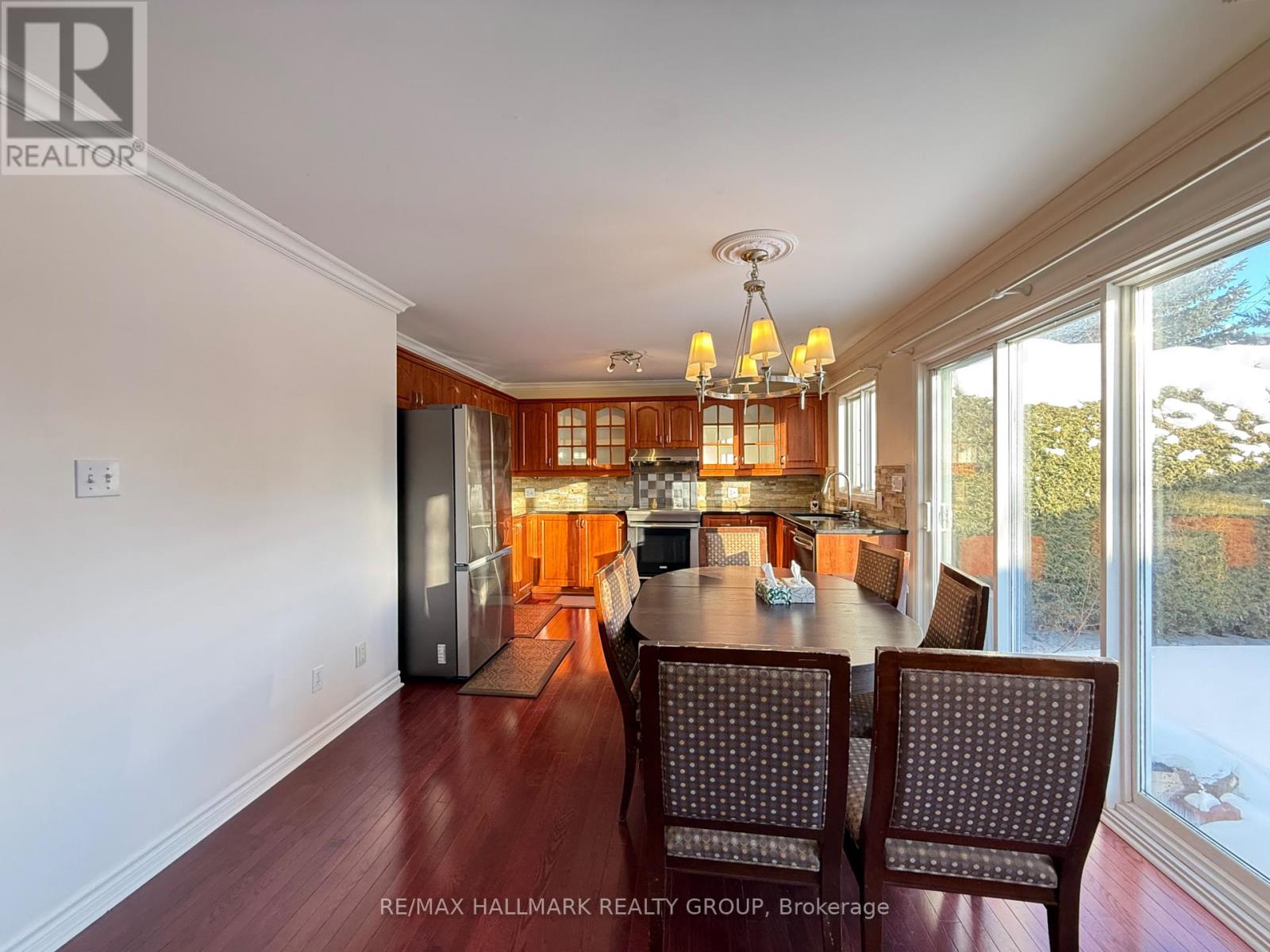 2 Kentsdale Drive, Ottawa, Ontario  K2G 6K2 - Photo 10 - X12604338