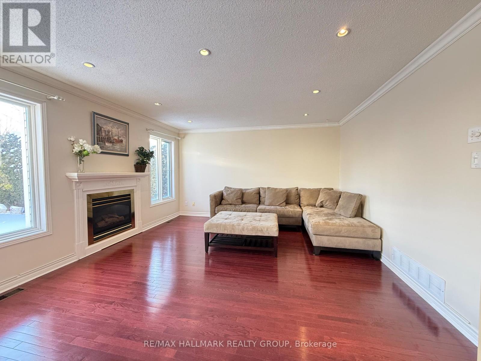 2 Kentsdale Drive, Ottawa, Ontario  K2G 6K2 - Photo 11 - X12604338