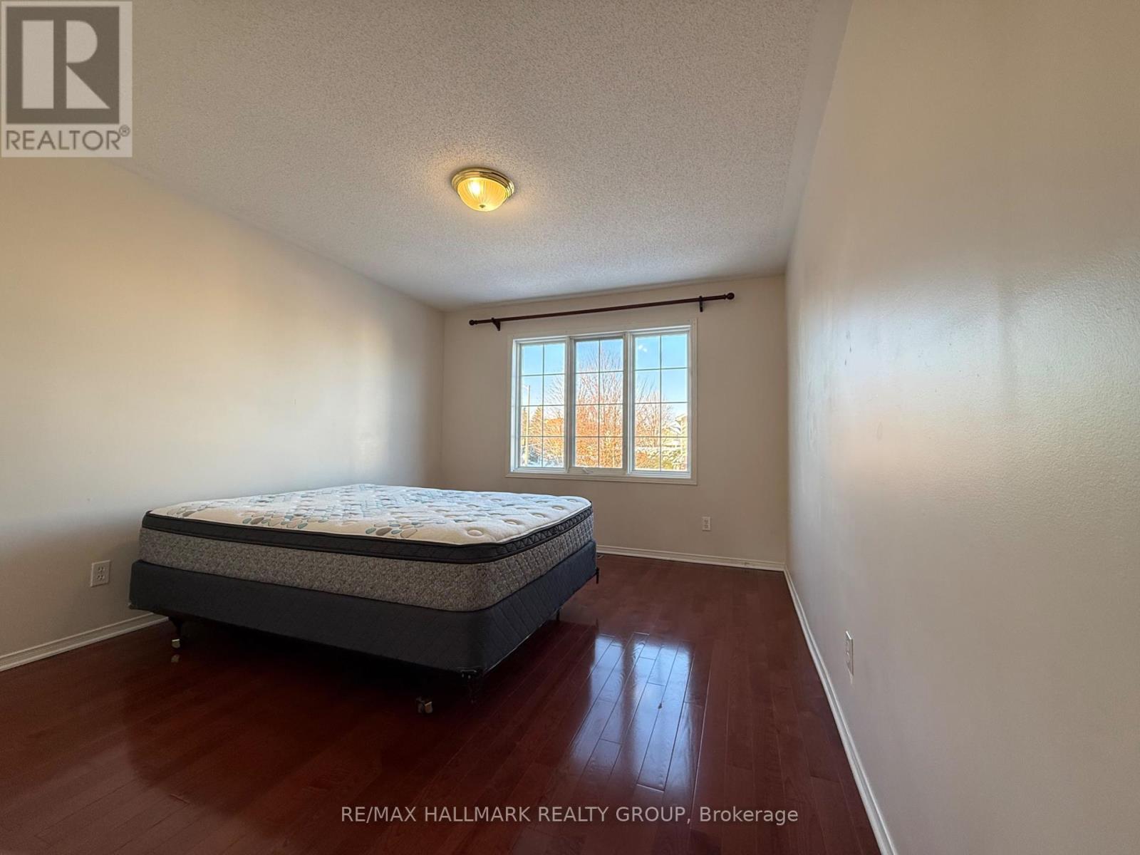 2 Kentsdale Drive, Ottawa, Ontario  K2G 6K2 - Photo 24 - X12604338